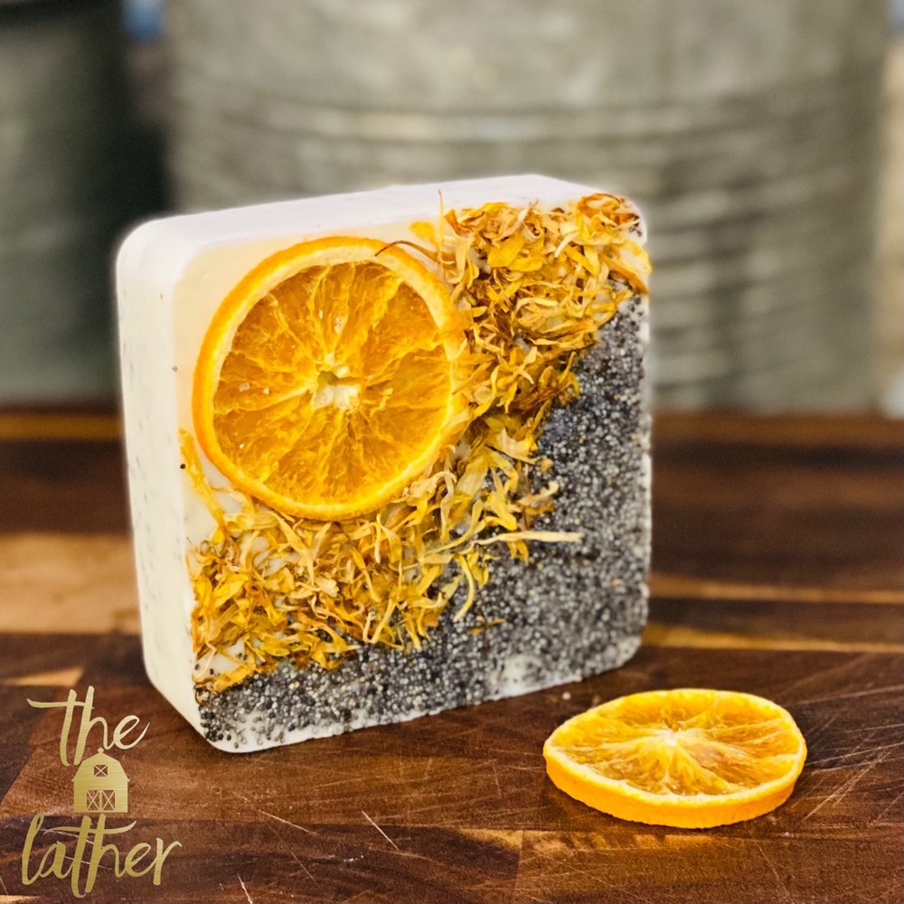 BOTANICAL Citrus Poppy Essential Oil Goat Milk & Cream Lather